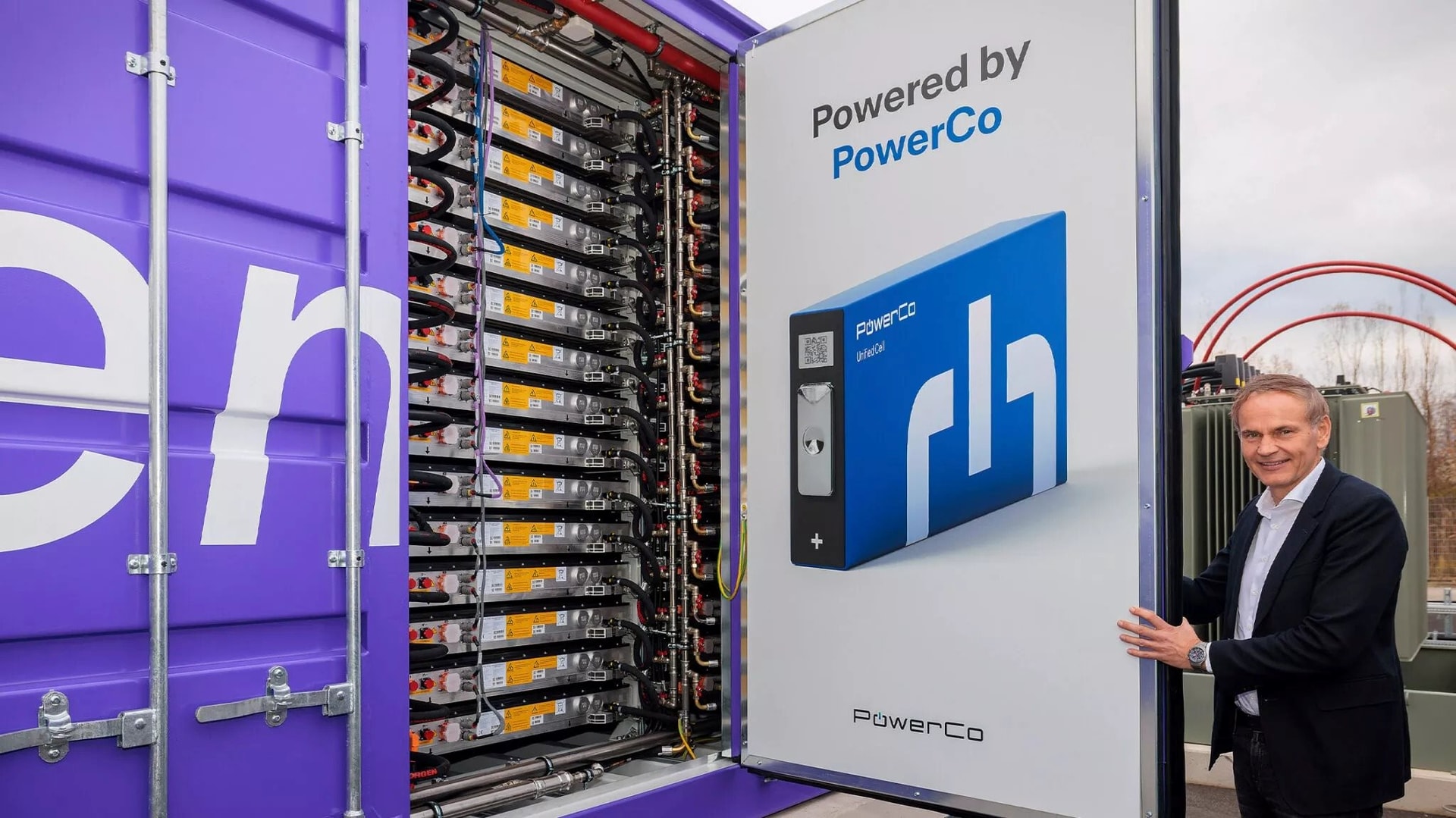 Doanh số xe điện toàn cầu sụt giảm 11% trong tháng 2, các ông lớn nhanh tay tìm "phao cứu sinh" ở mảng kinh doanh mới - quy mô thị trường gần 100 tỷ USD