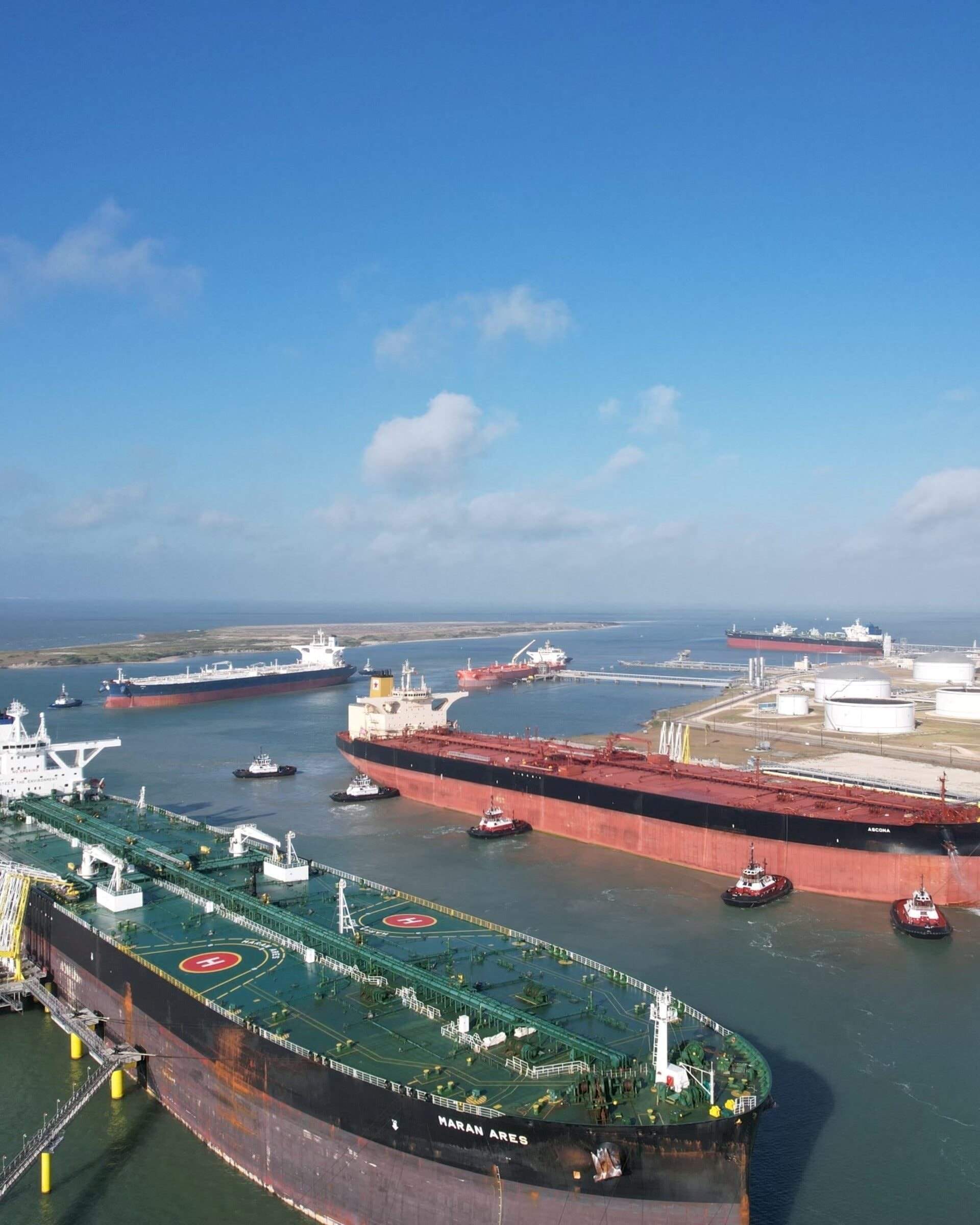 60 triệu thùng dầu thô chuẩn bị cập bến châu Á, không phải từ Nga hay Trung Đông