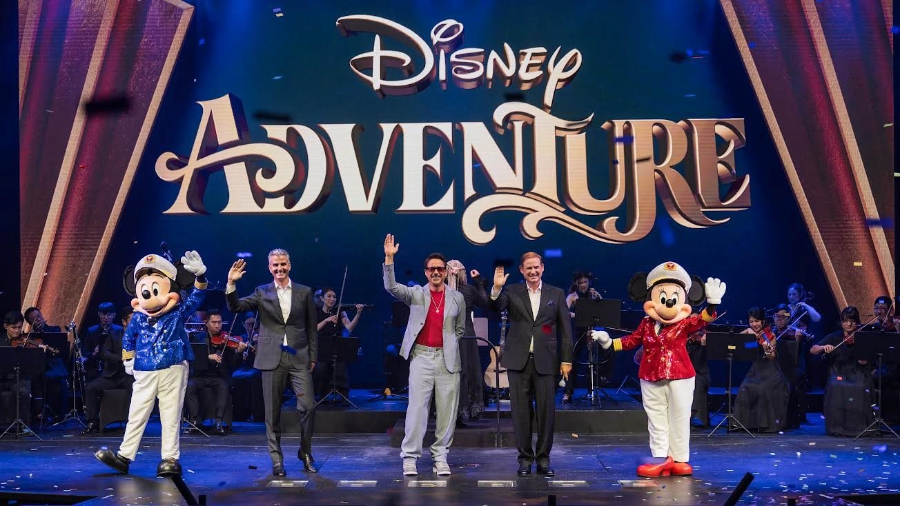 Disney Adventure chính thức ra mắt và làm lễ hạ thủy tại Singapore