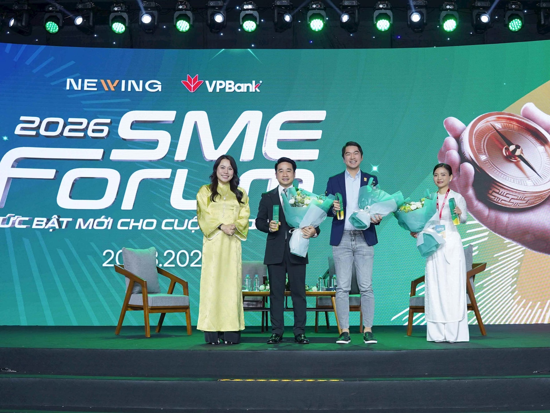 1.000 doanh nhân lắng nghe 3 bài học xương máu về chuyển giao thế hệ từ Bitis, Bảo Tín Mạnh Hải và tập đoàn tỷ đô