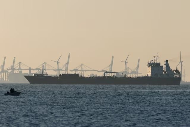 1,6 triệu thùng xăng dầu đang đổ về châu Á