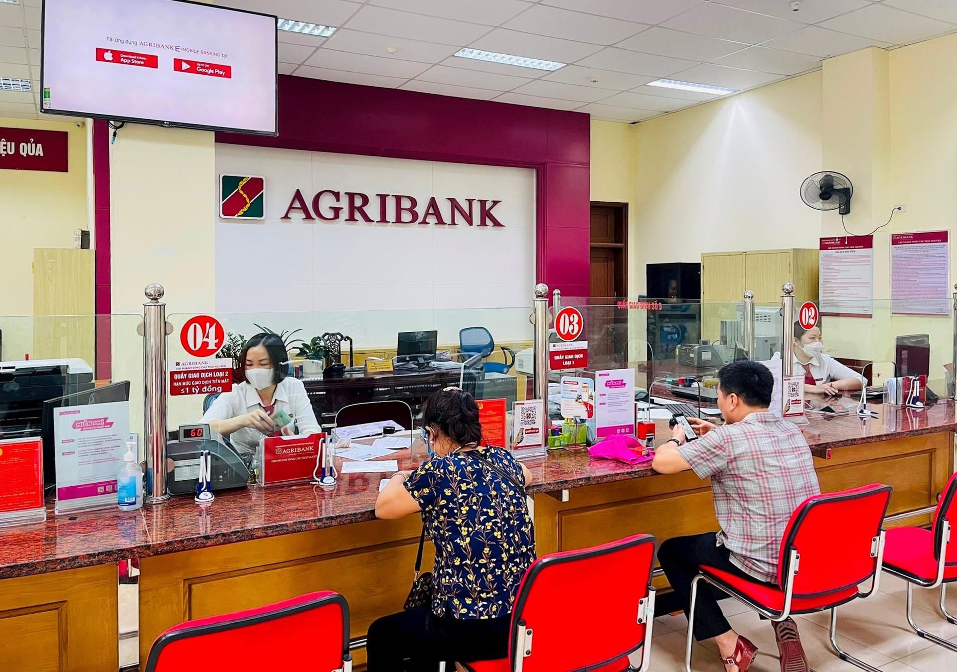 Agribank vừa tăng lãi suất tiết kiệm, có kỳ hạn tăng 1,2%/năm