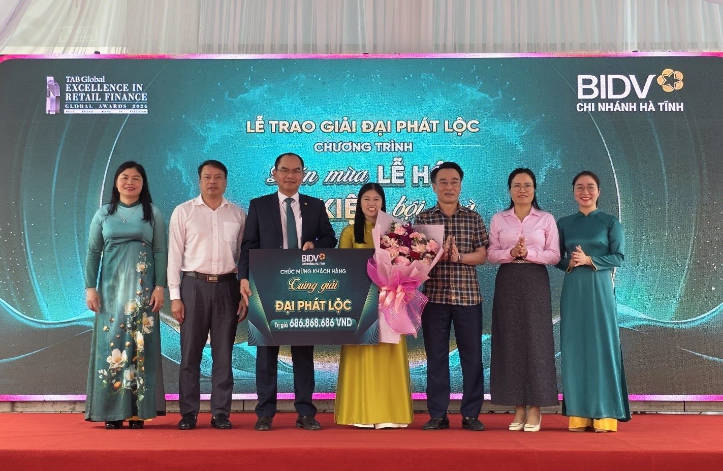 Khách hàng may mắn “đón lộc” hơn 686 triệu đồng từ BIDV