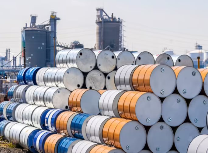 Nhà Trắng bác thông tin chuẩn bị cho kịch bản giá dầu lên 200 USD/thùng