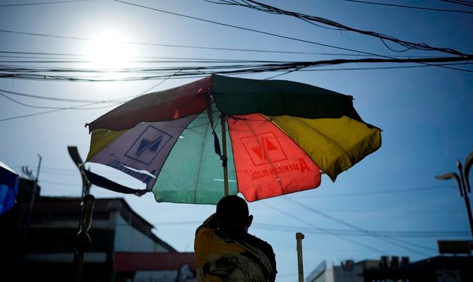 Đông Nam Á và cuộc chiến chống cái nóng 35 độ C: Tham vọng AI tỷ USD đứng trước nguy cơ bị "thiêu rụi"