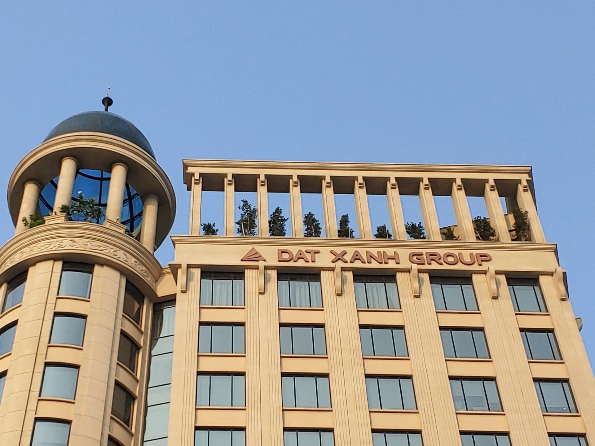 Cổ phiếu Đất Xanh bất ngờ “nổi sóng”, dòng tiền "bắt đáy" nhập cuộc mạnh mẽ