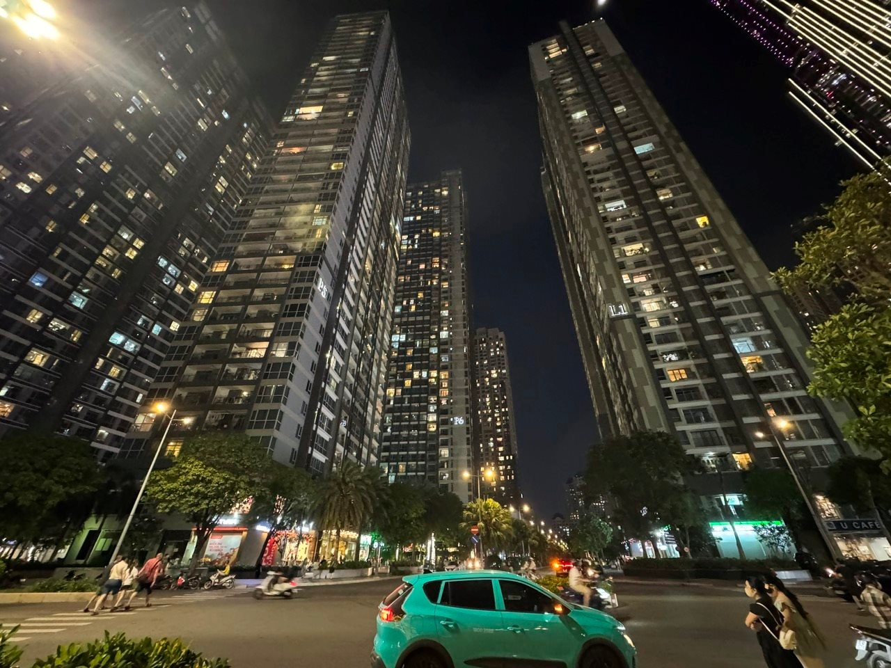 Giá nhà leo thang, nguồn cung hụt: Lối ra nào cho thị trường?