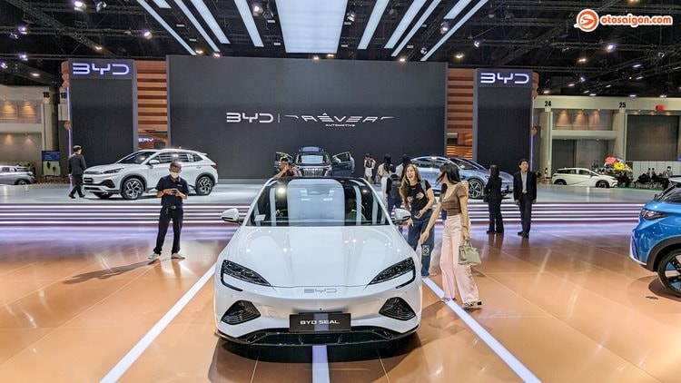 Thị trường ô tô châu Á đổi chiều sau cú sốc dầu mỏ: Từ Nhật Bản đến Đông Nam Á, người dân đổ xô đi mua xe điện, người Úc vay tiền mua xe tăng 100%