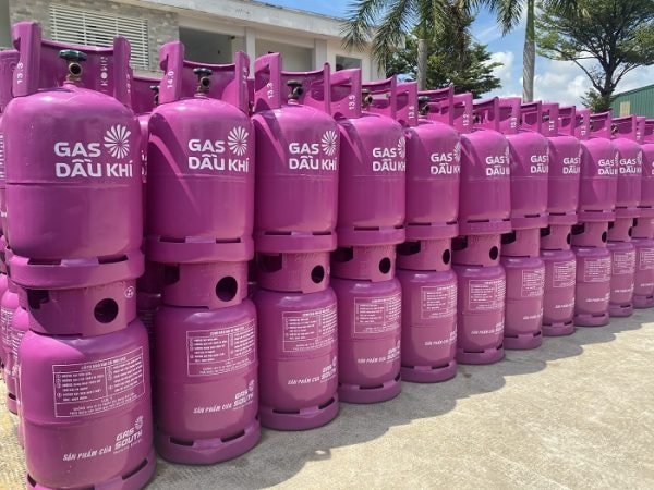 Giá gas chạm mức 661.000 đồng: Hai đại gia bán lẻ Việt lập kỷ lục doanh thu nghìn tỷ nhưng lãi mỏng dính