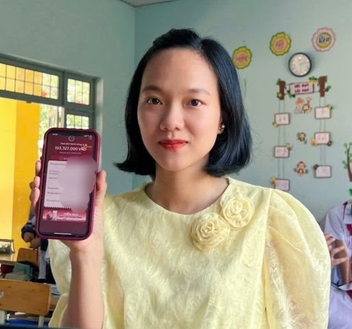 Tài khoản nhận 100 triệu đồng: Nguyễn Thị Kim Liên phải lên công an làm việc