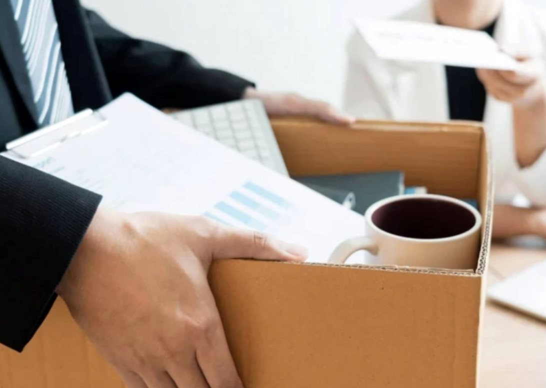 Hàng nghìn nhân viên một hãng công nghệ vừa nhận án sa thải qua mail vào sáng sớm, hợp đồng bị cắt ngay trong ngày: Chuyện gì đang xảy ra?