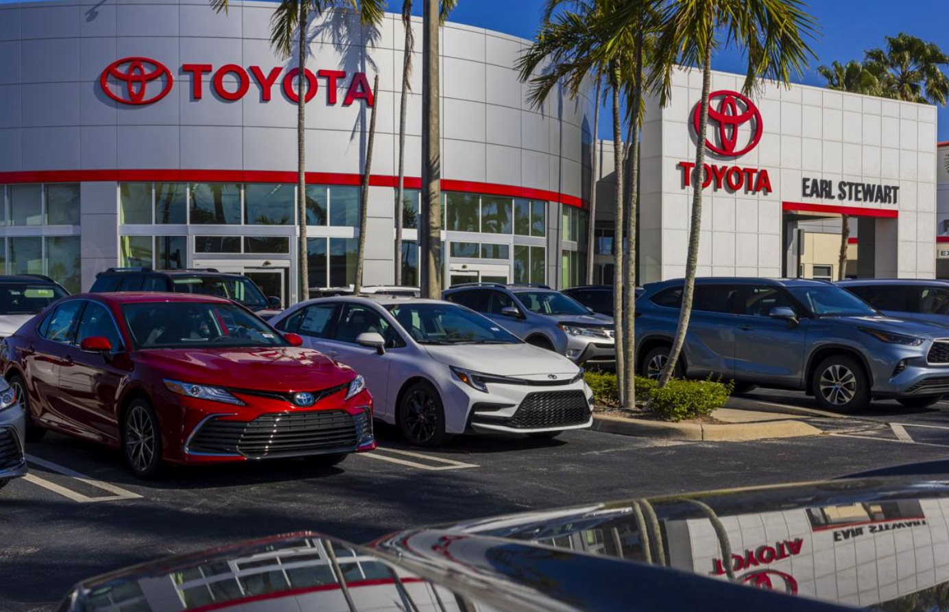 Ngành ô tô gióng hồi chuông cảnh báo, 3 triệu lao động đứng trước tương lai bất định: Chuyện gì xảy ra với Toyota, Honda, GM?