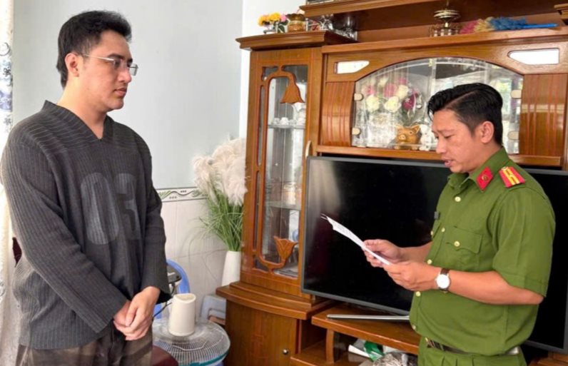 Phát hiện nhân viên tín dụng ngân hàng SN 1994 có giao dịch 20 tỷ đồng với 5 người, công an vào cuộc điều tra làm rõ