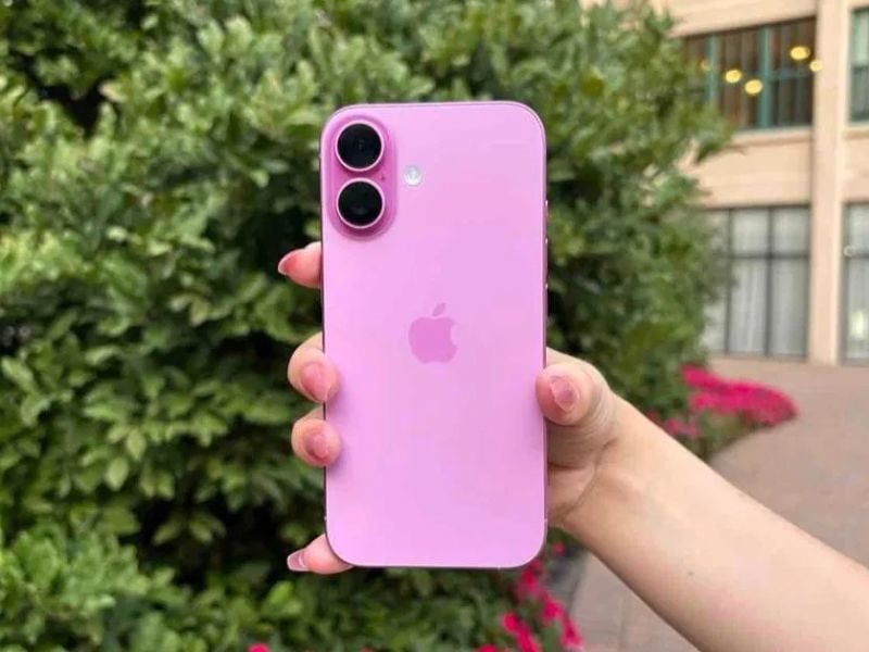 iphone-16-cu-tren-tay.jpg