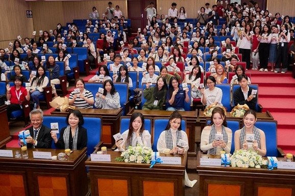 Đánh thức khát vọng vĩ đại: Mật mã thực thi hành trình khởi nghiệp - kiến quốc