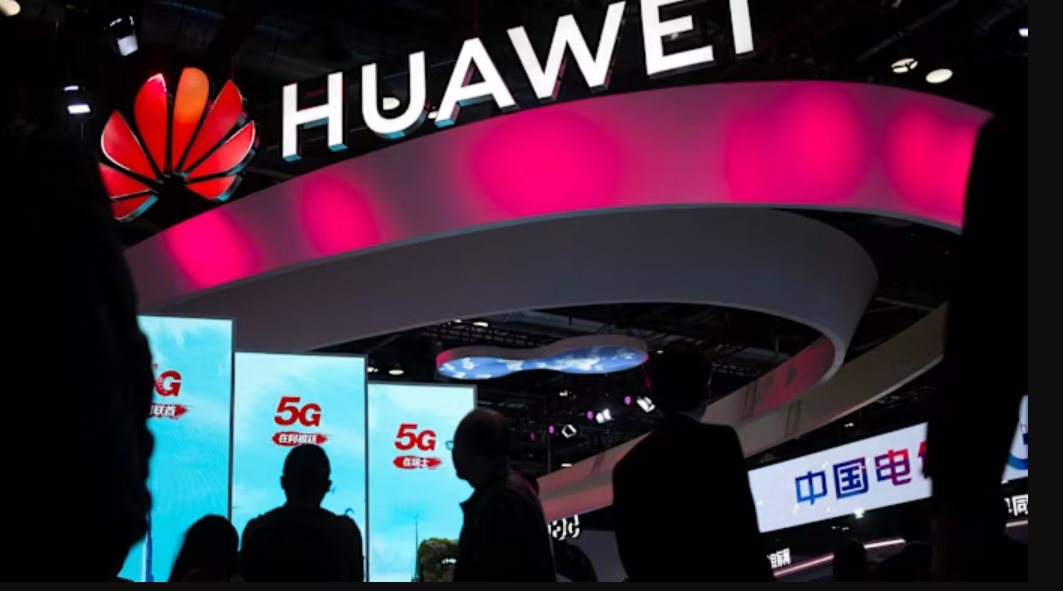 Đấu không lại iPhone 17, Huawei tăng trưởng chạm đáy 3 năm, chỉ còn trông chờ vào mảng xe điện và AI