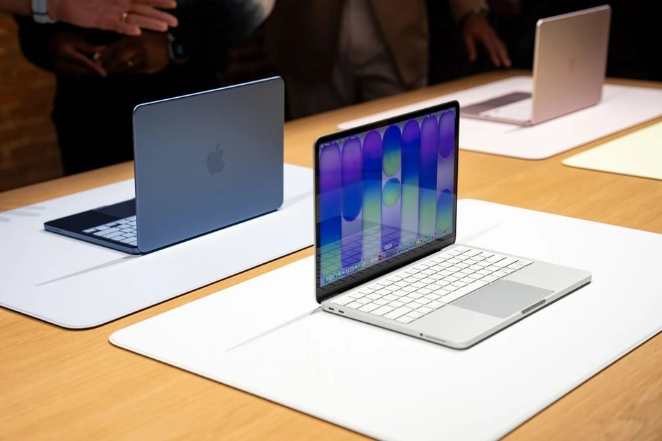 MacBook Neo mở bán ở Việt Nam giá từ 16,5 triệu - một đại lý tặng quà trị giá 5 triệu 