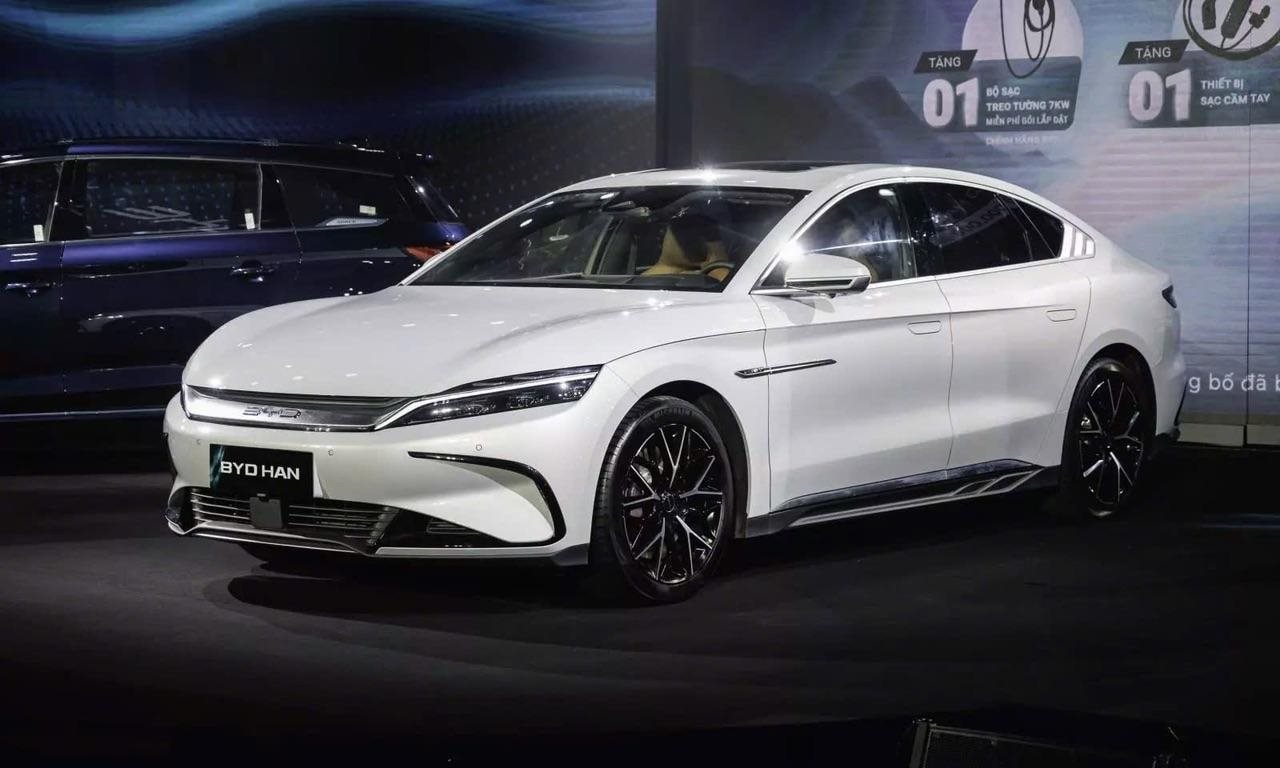 Thăm 1 nhà máy phụ tùng ô tô Trung Quốc, CEO Honda nói thẳng: 'Chúng ta không có cơ hội đối đầu'