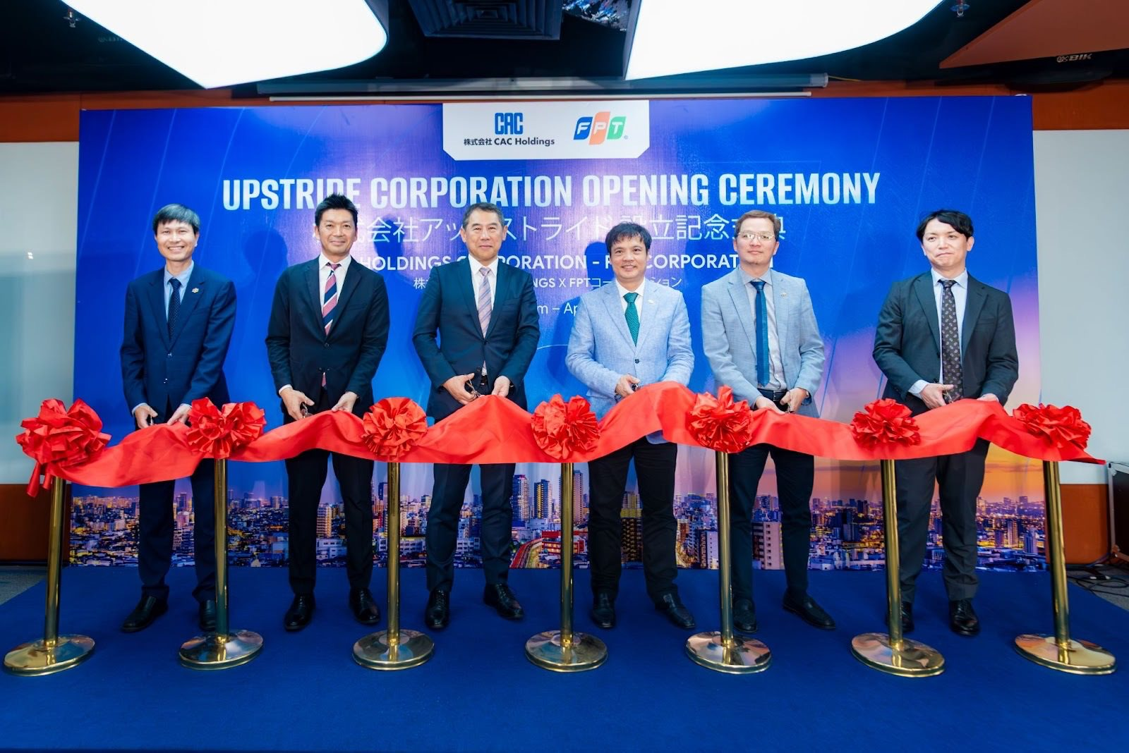 FPT "bắt tay" ông lớn hàng đầu Nhật Bản lập công ty, hướng tới một lĩnh vực dự báo quy mô hơn 200 tỷ USD 
