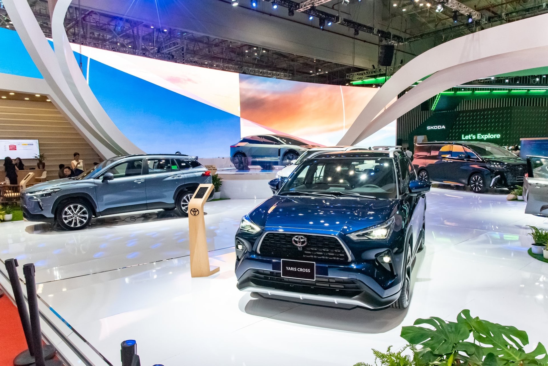 Đừng gọi Toyota là vua xe xăng nữa, đây mới là phân khúc mà hãng xe Nhật đang áp đảo hoàn toàn tại thị trường ô tô Việt Nam