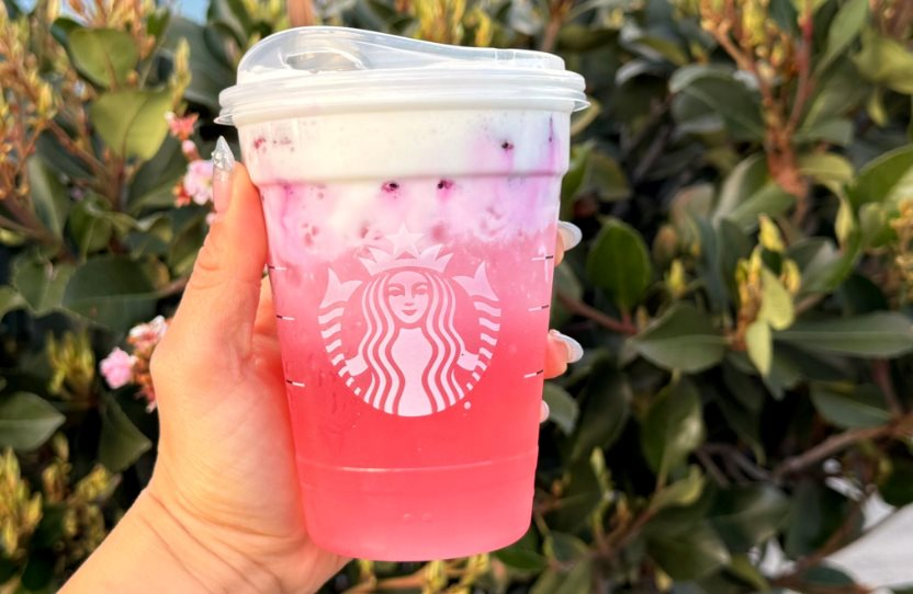 Starbucks khuấy đảo thị trường đồ uống với 1 loại quả phổ biến tại Việt nam, tone hồng cực 'bánh bèo' 