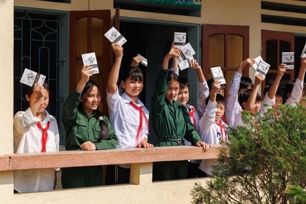 Hành trình Từ Trái Tim nơi địa đầu Tổ quốc: Những cuốn sách thắp lên khát vọng vượt núi của học sinh vùng cao Hà Giang