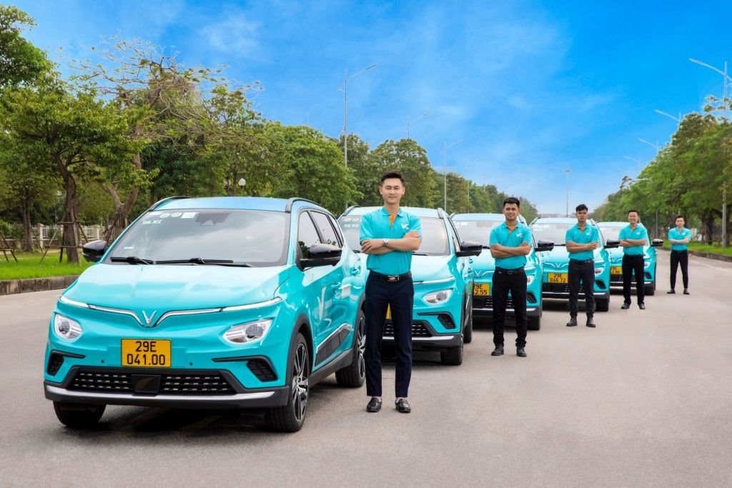 Hãng taxi điện của ông Phạm Nhật Vượng đổi tên