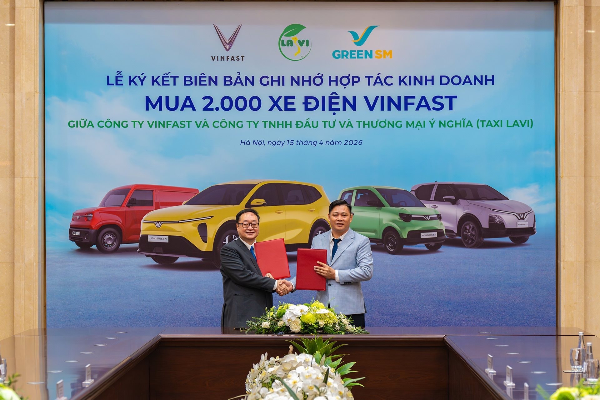 Một hãng taxi chuyển đổi toàn bộ 2.000 chiếc sang xe điện của tỷ phú Phạm nhật Vượng 