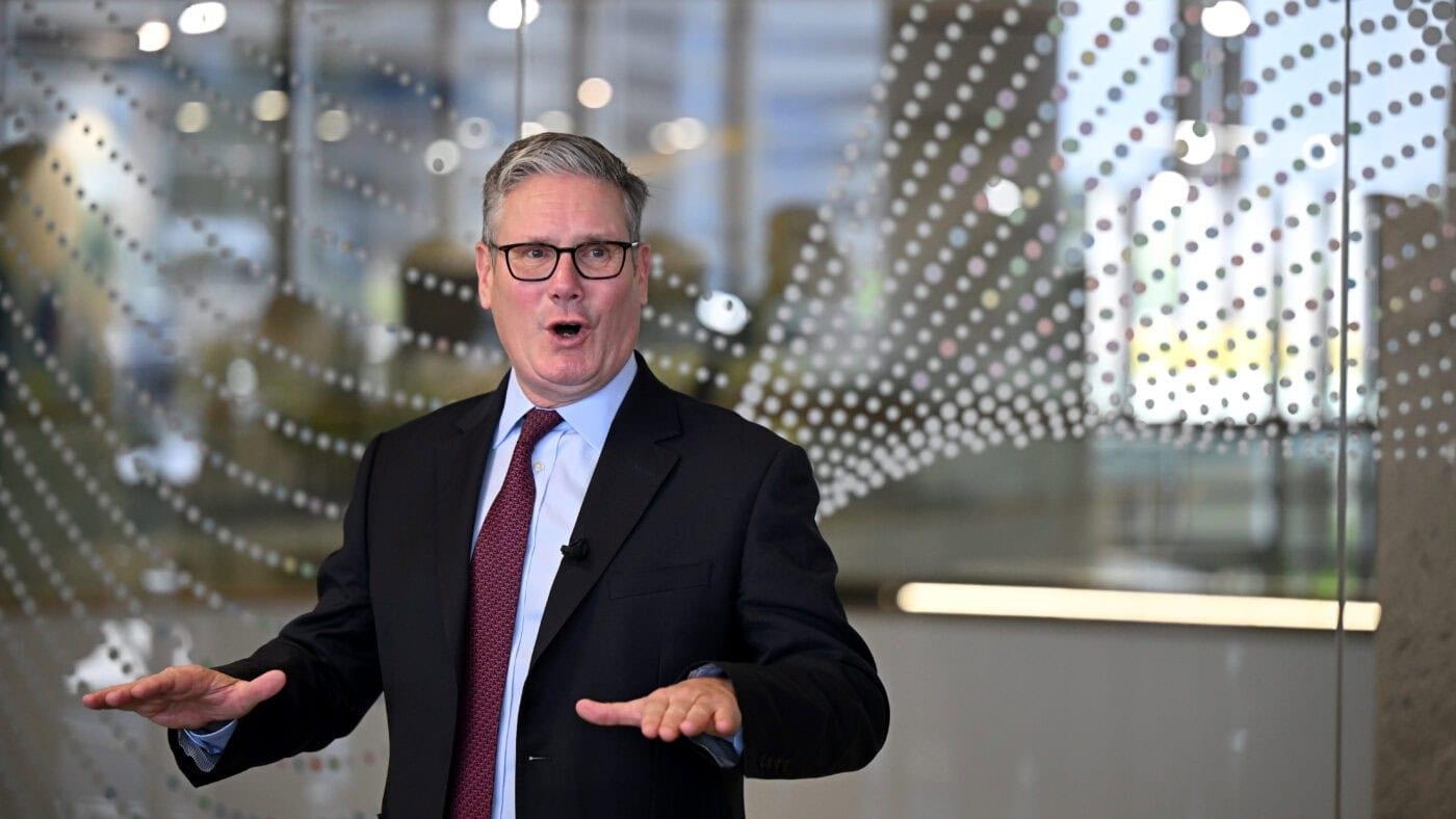 Trước quốc hội, thủ tướng nước đồng minh thân thiết nhất của Mỹ dội "gáo nước lạnh" vào nỗ lực của Washington trong cuộc chiến ở Iran