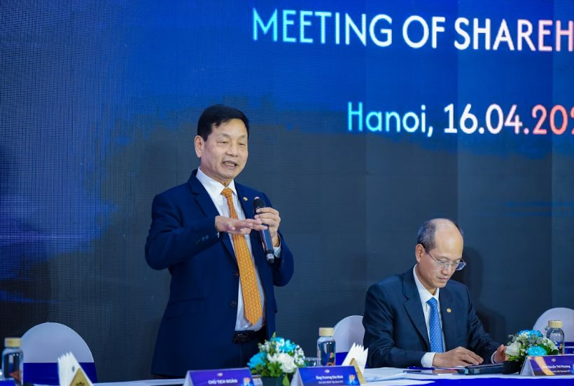 Ông Trương Gia Bình: Mong cổ đông thông cảm vì giá cổ phiếu xuống sâu, FPT thực sự đang "tái sinh"