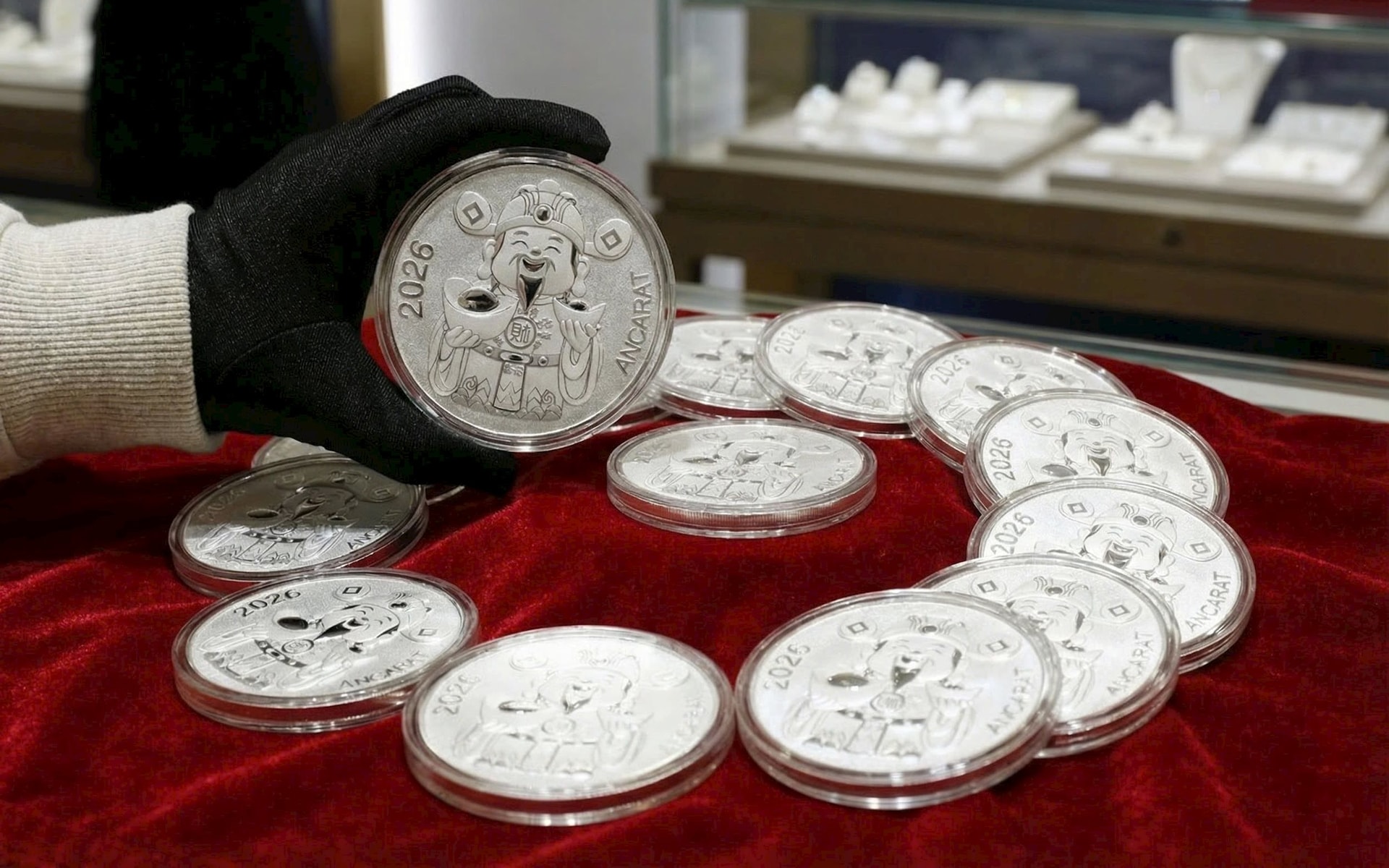 Giá bạc ngày 17/4 