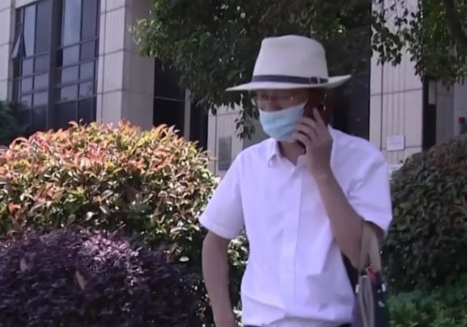 Ra ngân hàng xin rút 579 triệu đồng từ tài khoản của người cha quá cố, người đàn ông bị nhân viên từ chối: “Chúng tôi chỉ làm theo quy định”