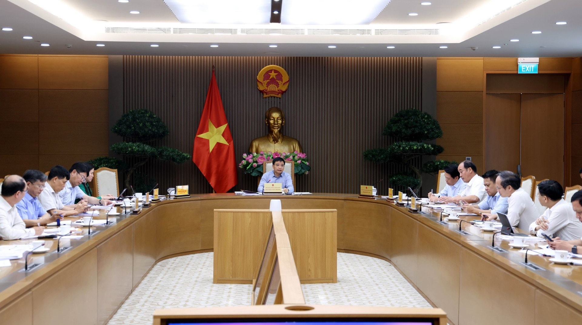 Phó Thủ tướng Nguyễn Văn Thắng: Phấn đấu 100% kết quả thủ tục hành chính được cấp bản điện tử