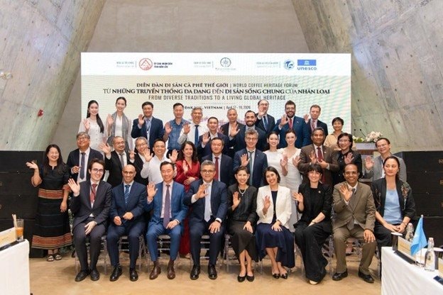 Cà phê Việt Nam: Từ không gian sinh hoạt cộng đồng đến “nguồn lực mềm” quốc gia