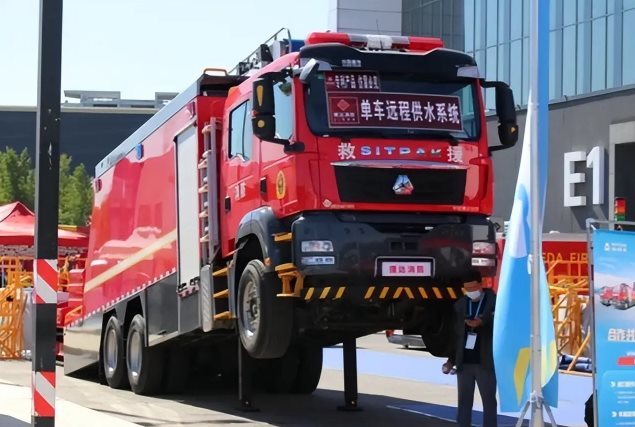 Vì sao Trung Quốc chi đến hơn 1.200 tỷ đồng/năm để nhập khẩu xe cứu hỏa?