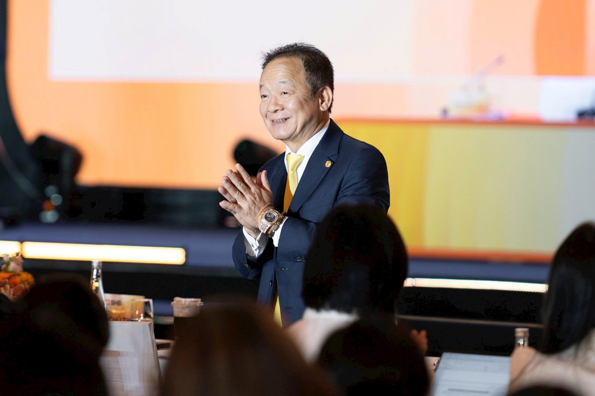 Cổ đông nói app ngân hàng SHB còn ít tính năng, muốn bổ sung xác thực tài khoản qua VNeID: Chủ tịch Đỗ Quang Hiển phản hồi