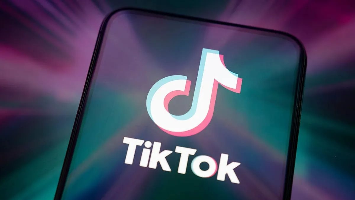 Sự thật gây sốc về AI Remix TikTok: Video của bạn có thể bị “biến dạng” chỉ sau 1 cú click