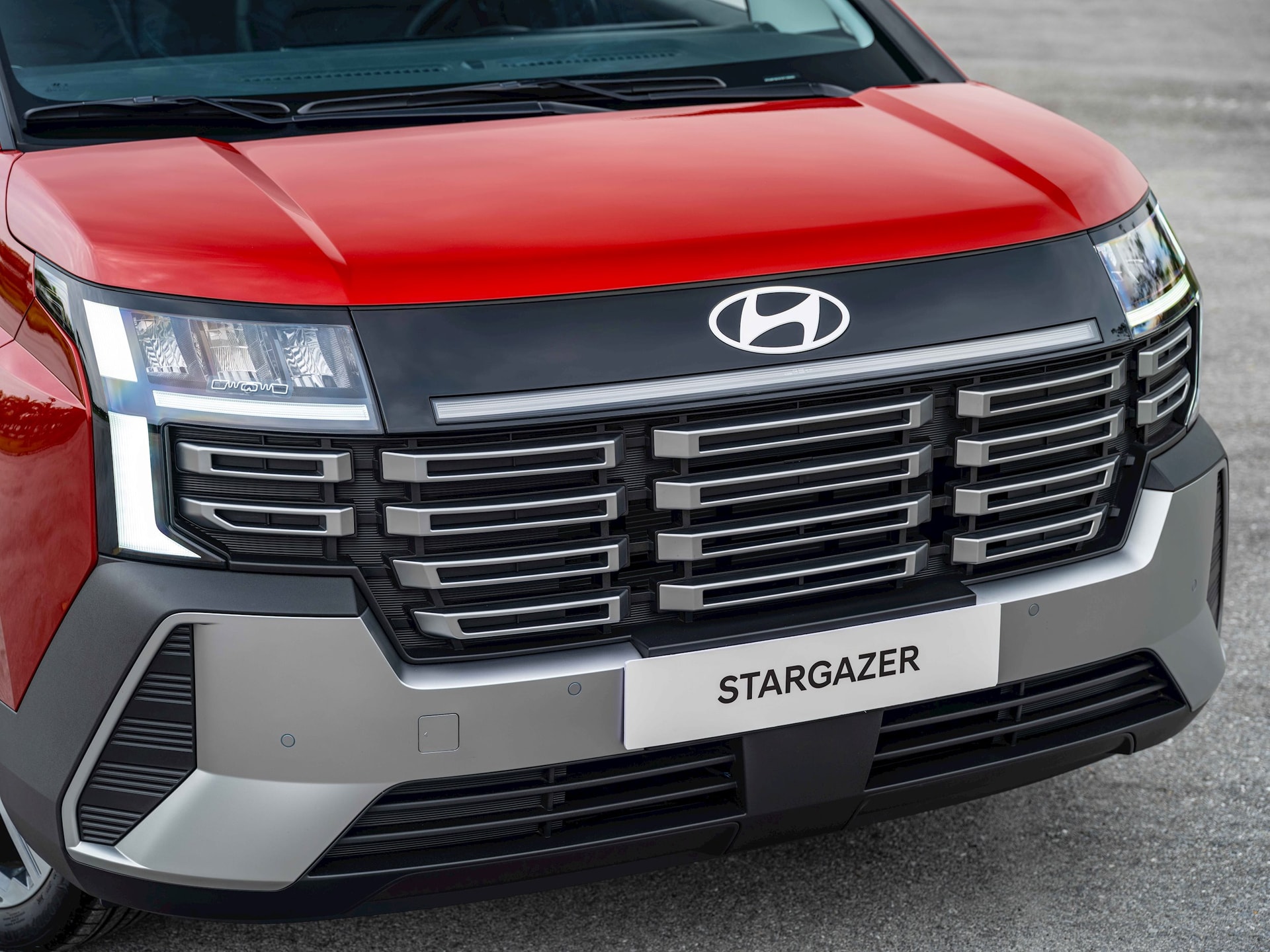 hyundai-new-stargazer-4.jpg