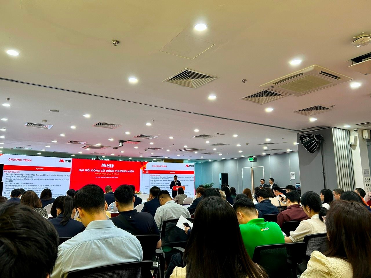 Nóng: Hôm nay (24/4), 7 ngân hàng cùng tổ chức đại hội cổ đông 