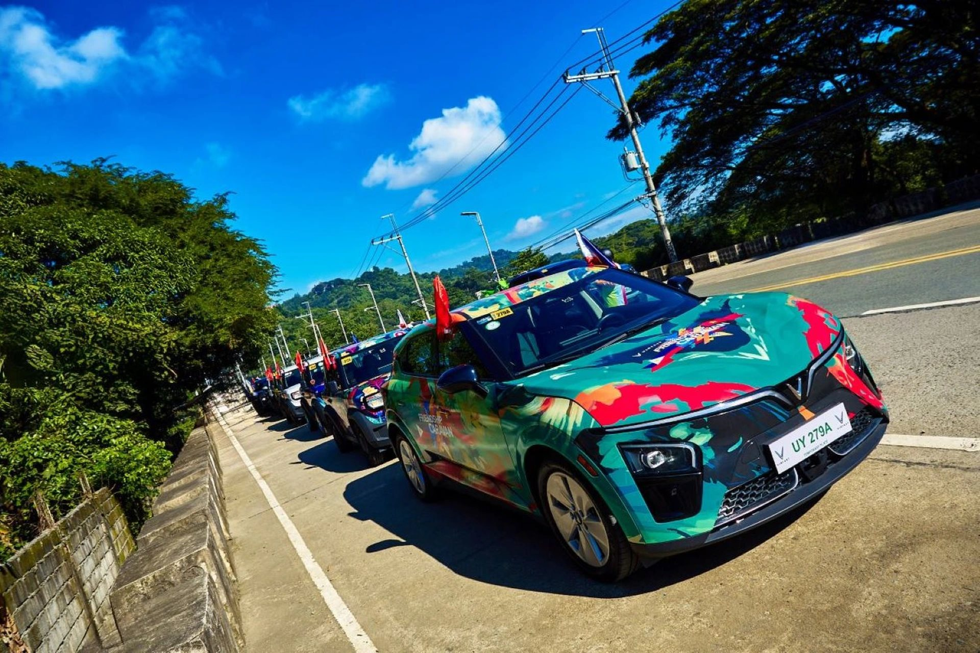 Doanh số tăng vọt 3,5 lần, VinFast vượt Tesla đứng đầu thị trường xe điện ở nước gần Việt Nam