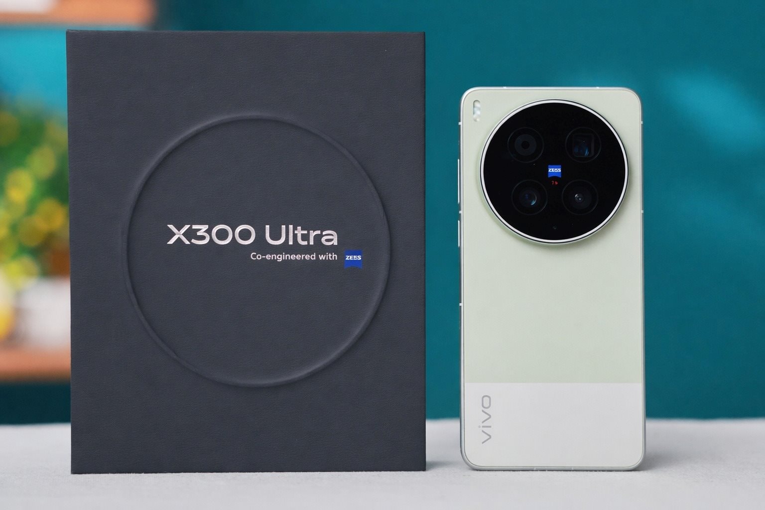 Đặt trước 'trùm cuối chụp ảnh' Vivo X300 Ultra: Cọc 1 triệu, giảm trực tiếp 5 triệu, cơ hội trúng bộ lens kit giới hạn 