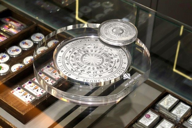 Sáng nay, giá bạc tiếp tục đi ngang 