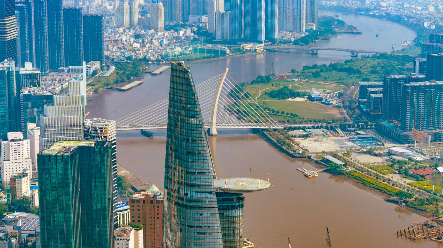 Ngay ngày mai, hàng triệu người dân TP.HCM sẽ chứng kiến một sự kiện quan trọng, có Vingroup, Sun Group, THACO... đảm nhận trọng trách lớn