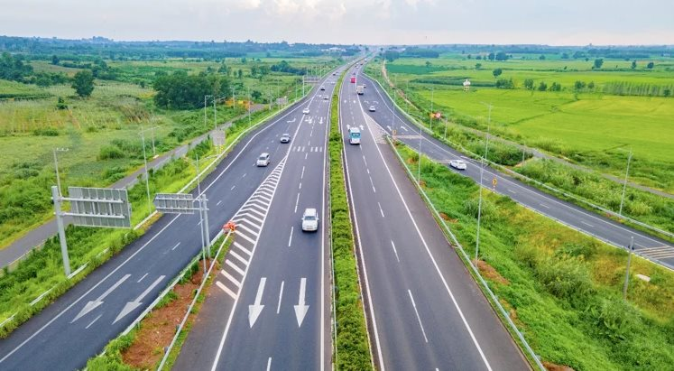 Cao tốc TP.HCM - Long Thành - Dầu Giây áp dụng biểu phí mới tại nút giao Long Thành từ 30/4