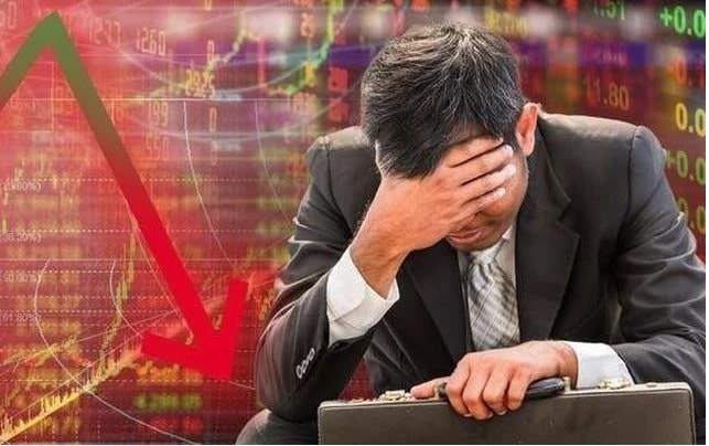 Phiên 29/4: Khối ngoại tiếp đà bán ròng gần 1.300 tỷ đồng, cổ phiếu nào bị "xả" mạnh nhất?