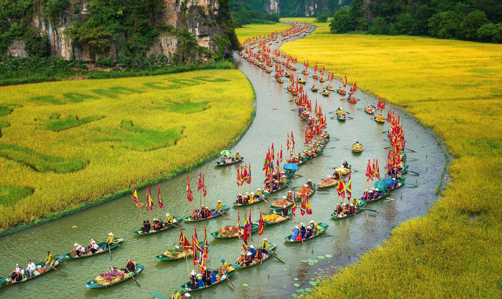 Lộ diện 'quán quân' có thu du lịch sau 1 tuần nghỉ lễ: Ninh Bình đón lượng khách cao nhất nhưng top 1 doanh thu lại thuộc về thành phố này