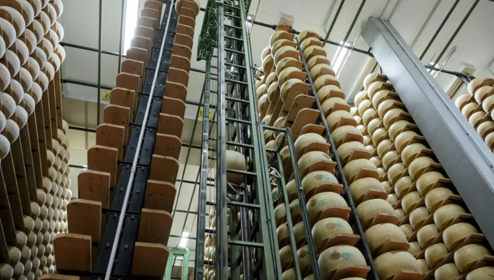 500.000 bánh phô mai trong kho, trị giá 325 triệu euro: Bí mật 'ngân hàng' kỳ lạ nhất thế giới, cỗ máy tài chính 4 tỷ USD quý hơn vàng của nước Ý
