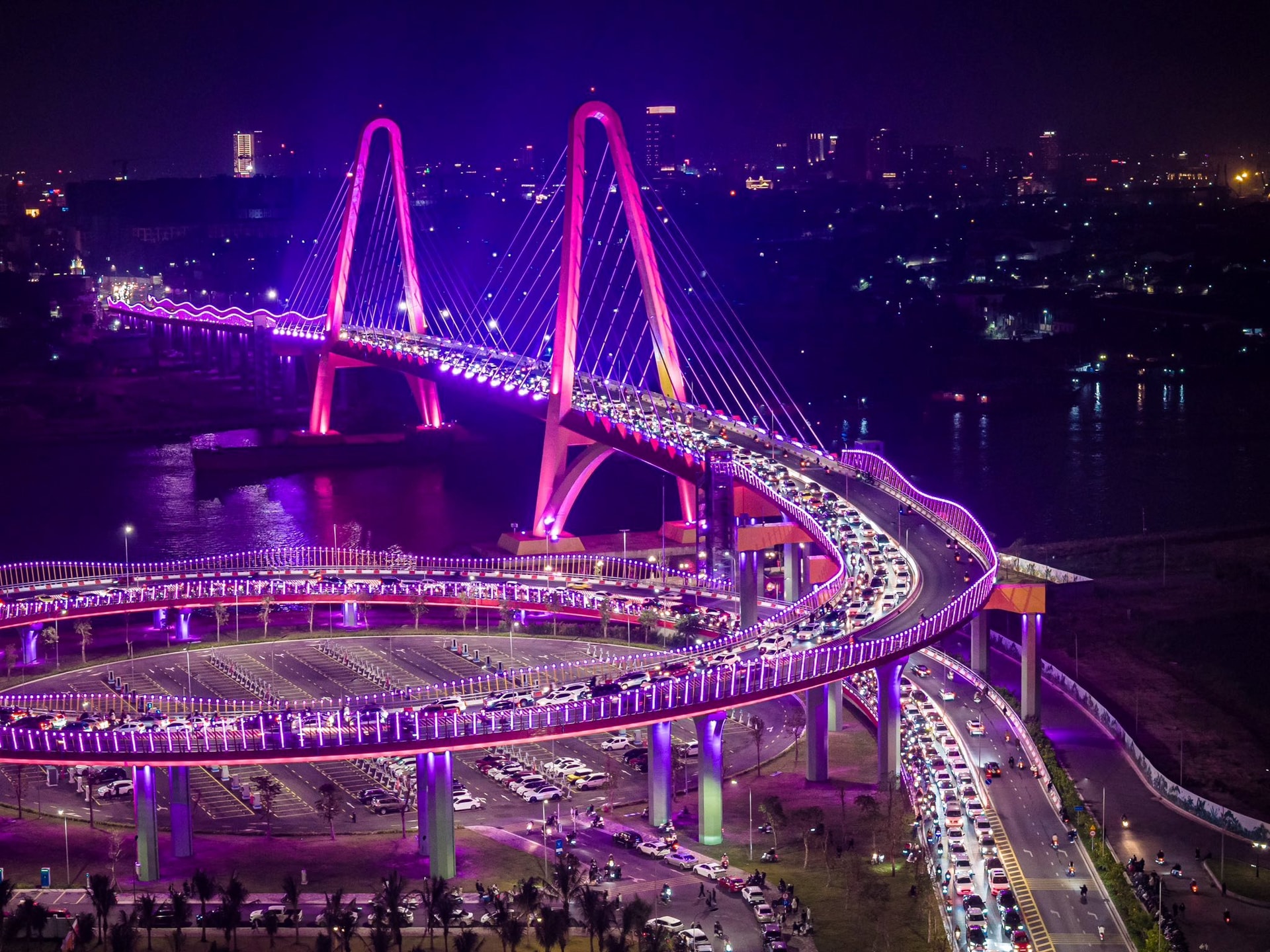 Royal Boulevard: Quỹ căn thương mại khan hiếm khiến giới đầu tư ráo riết săn lùng