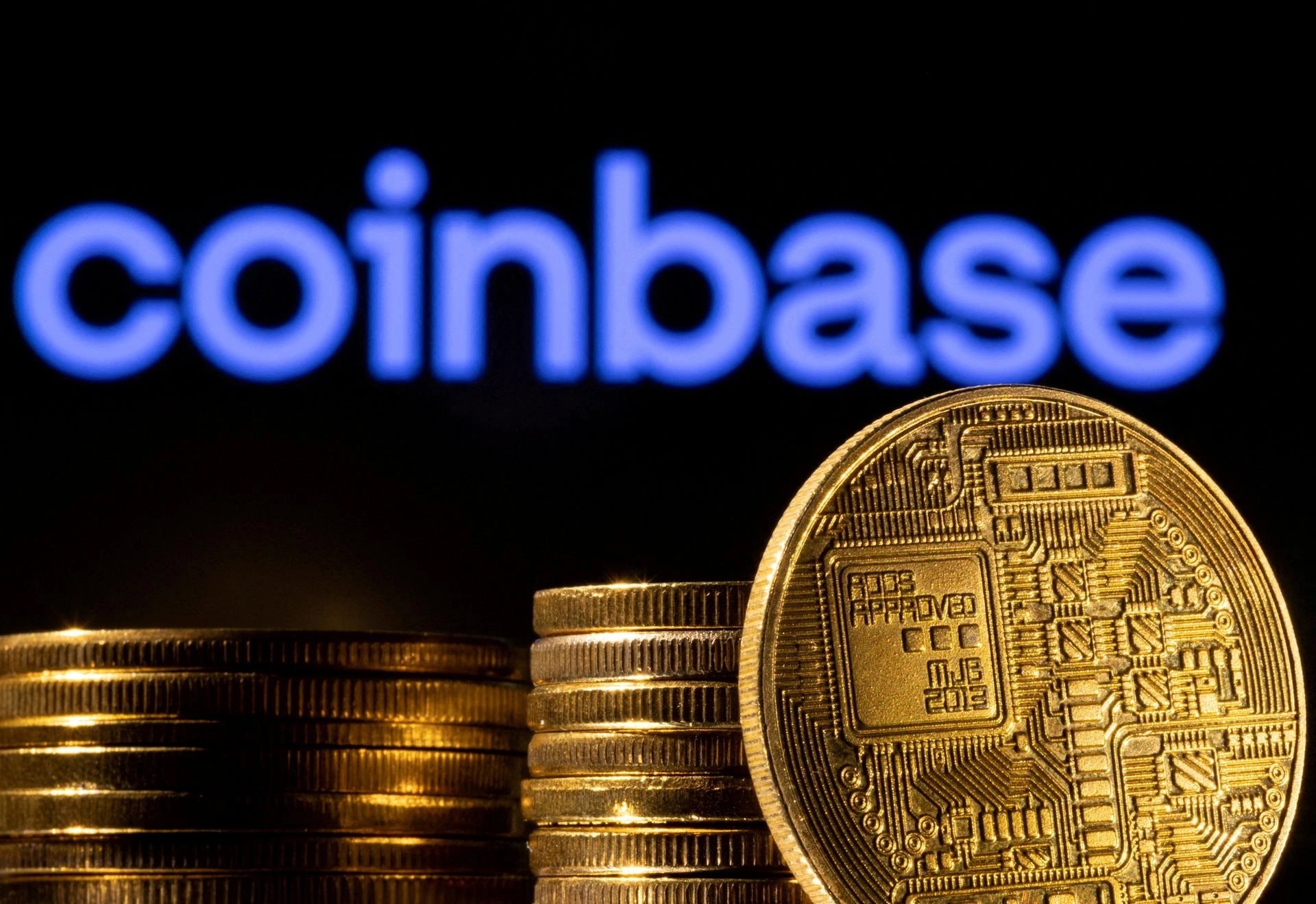 Cắt 14% nhân sự, sàn tiền số Coinbase đánh cược tất tay vào AI: “Doanh nghiệp một người” có phải tương lai mới của ngành crypto?
