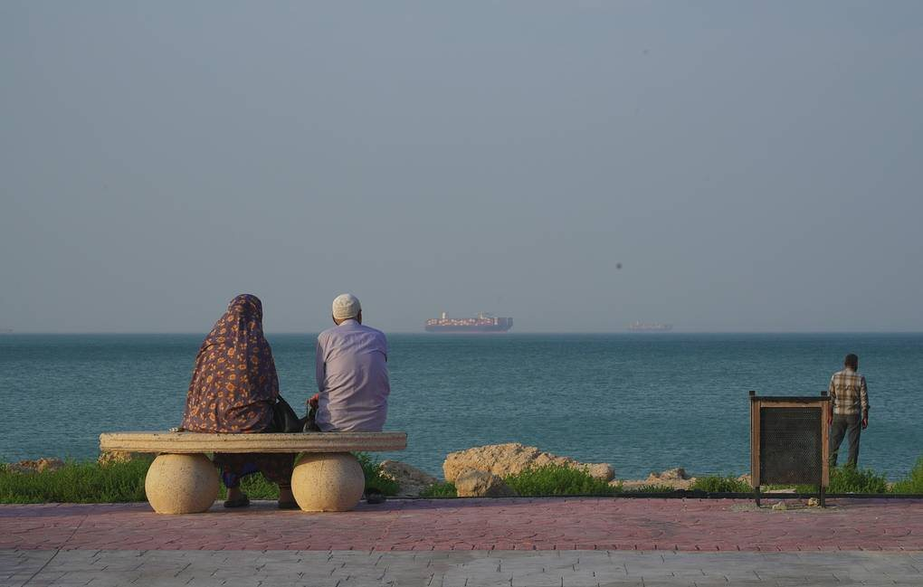Iran ra quy định mới ở eo biển Hormuz